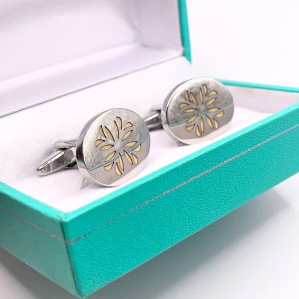 Cufflinks