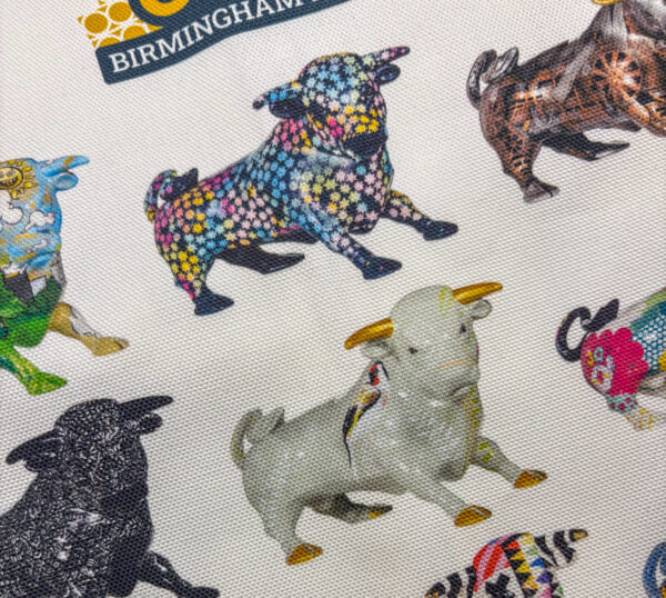 Bulls in the City large bull tea towel - Image 2