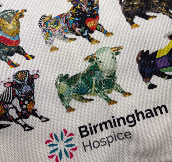 Bulls in the City large bull tea towel - Image 3